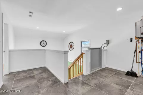 Entry Way - 23 Bayview Dr, Waretown, NJ 08758 photo 3 of 3