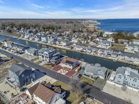 View/Area - 23 Bayview Dr, Waretown, NJ 08758 photo 6 of 16