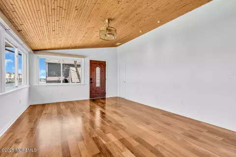 Living - 23 Bayview Dr, Waretown, NJ 08758 photo 1 of 3
