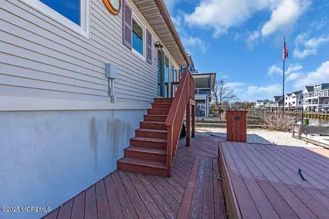 Exterior - 23 Bayview Dr, Waretown, NJ 08758 photo 5 of 9