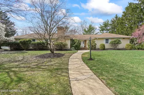 15 Carbury Rd, Ocean, NJ 07712