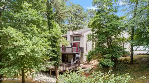 1500 Amsterdam Ave, Toms River, NJ 08757