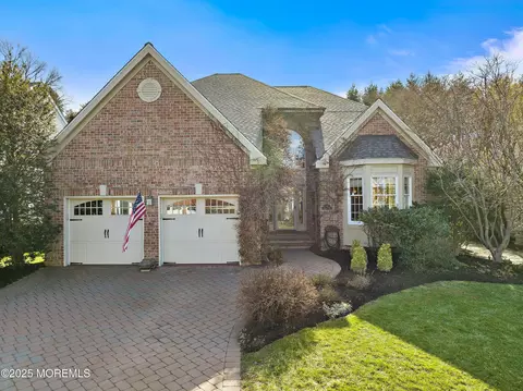 4 Windward Way, Red Bank, NJ 07701