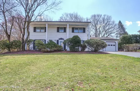 11 Prince Edward Rd, Morganville, NJ 07751