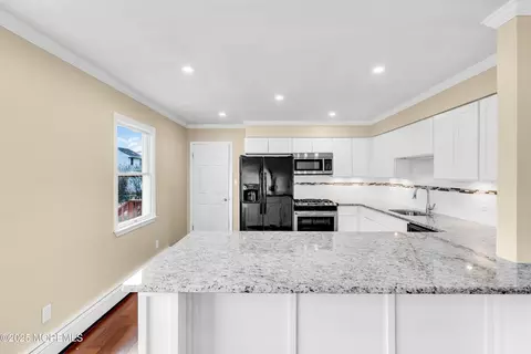 Kitchen - 1612 Beverly Rd, Forked River, NJ 08731 photo 2 of 3
