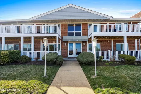 5 Ocean Ave #10B, Belmar, NJ 07719