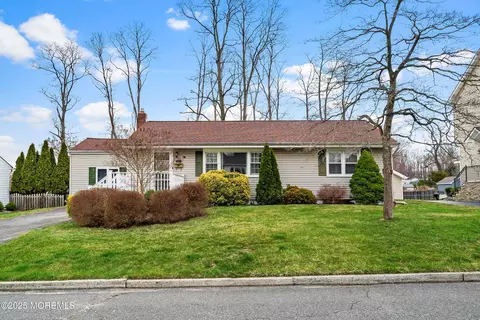 227 Martin Pl, Middletown, NJ 07748