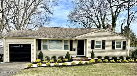 61 Manor Pkwy, Lincroft, NJ 07738