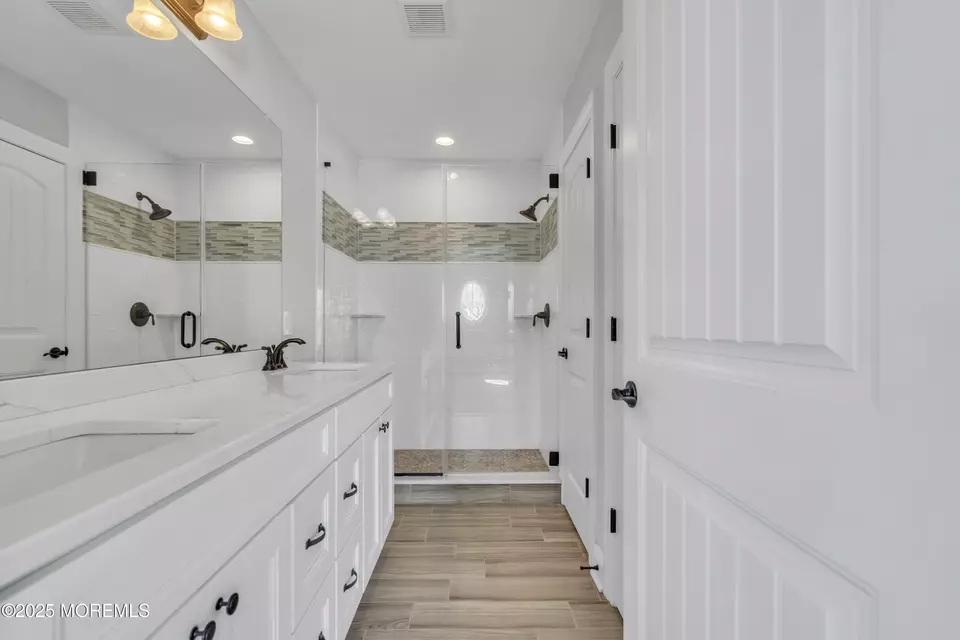Bath - 8 Crowell St, Toms River, NJ 08753 photo 6 of 8