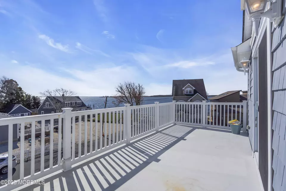 Exterior - 8 Crowell St, Toms River, NJ 08753 photo 5 of 16