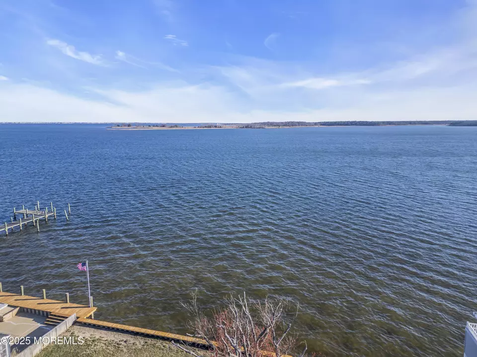 View/Area - 8 Crowell St, Toms River, NJ 08753 photo 13 of 16