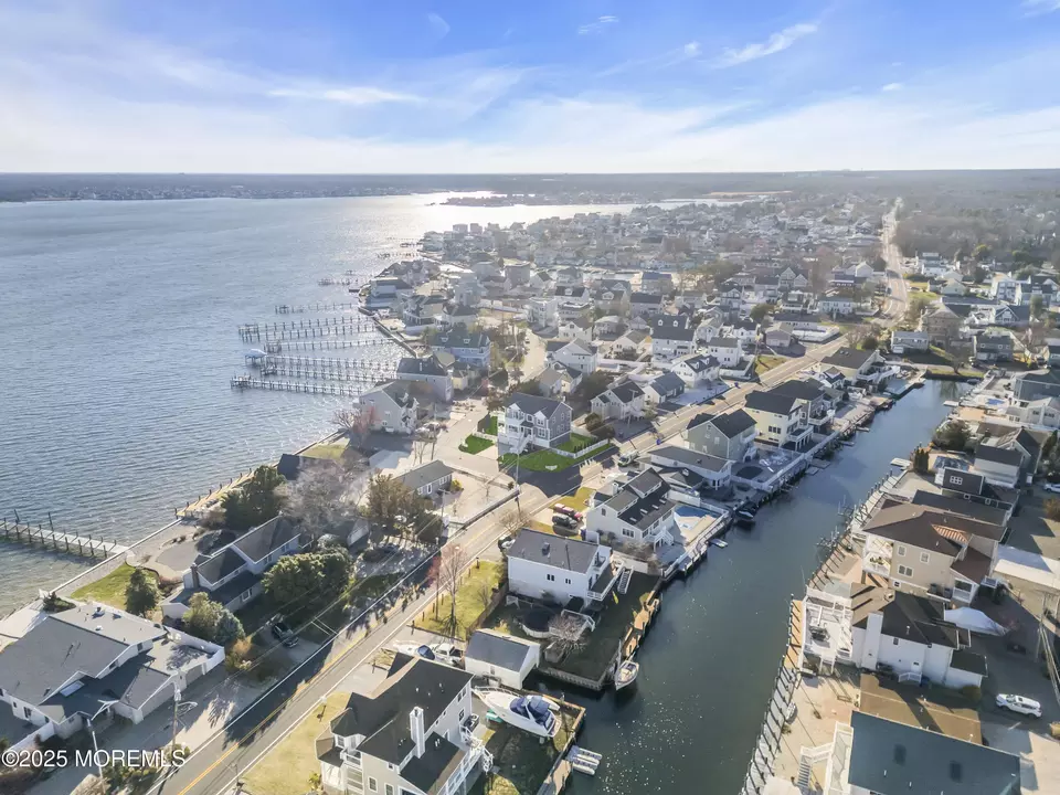 View/Area - 8 Crowell St, Toms River, NJ 08753 photo 4 of 16