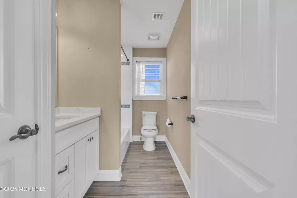 Bath - 8 Crowell St, Toms River, NJ 08753 photo 3 of 8