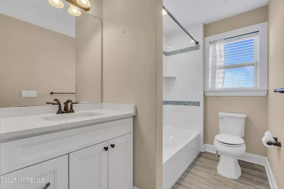 Bath - 8 Crowell St, Toms River, NJ 08753 photo 4 of 8