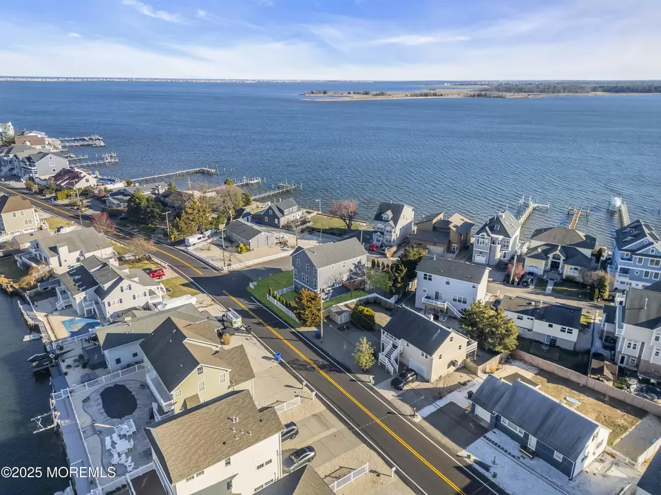 View/Area - 8 Crowell St, Toms River, NJ 08753 photo 9 of 16