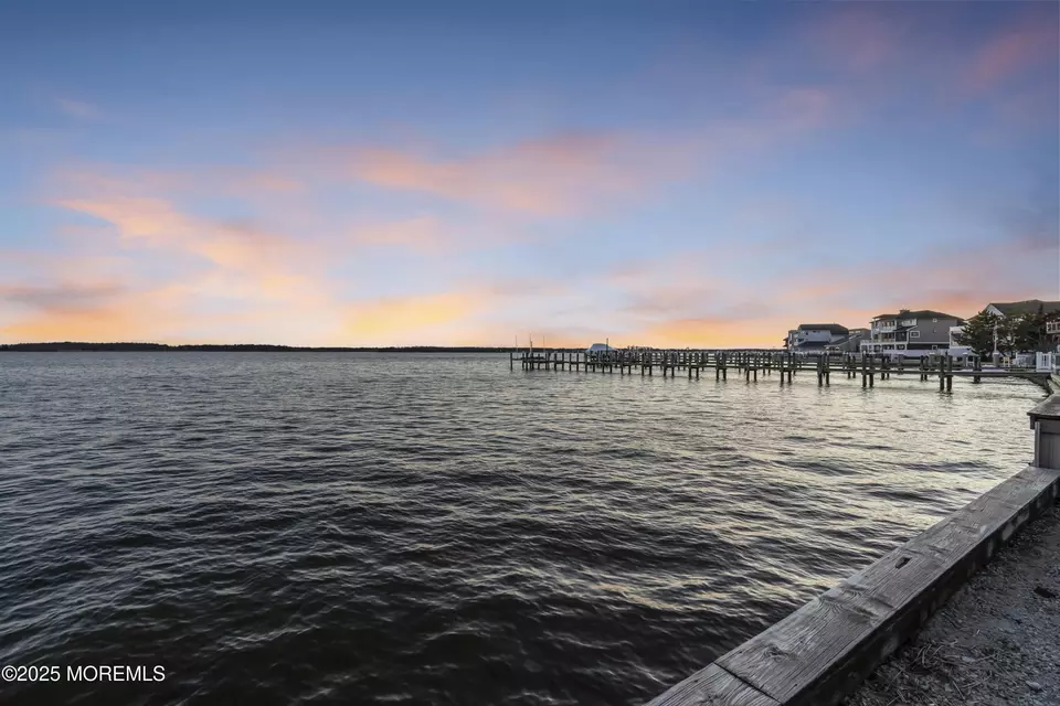 View/Area - 8 Crowell St, Toms River, NJ 08753 photo 14 of 16