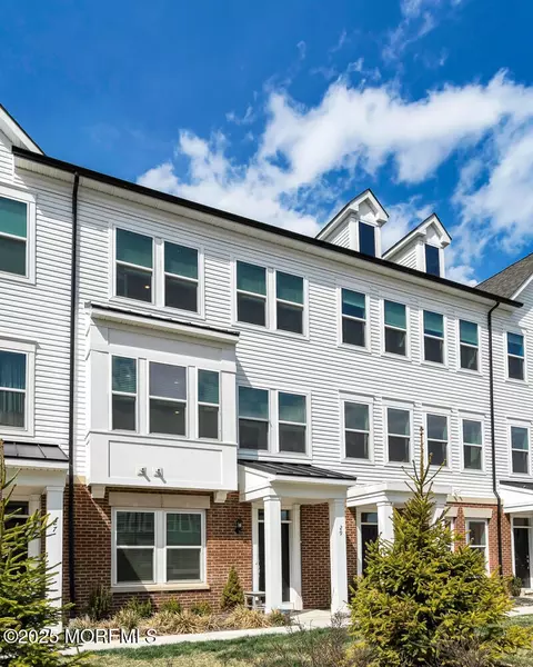 29 Signal Ave, Oceanport, NJ 07757