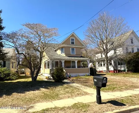 228 N Green St, Tuckerton, NJ 08087
