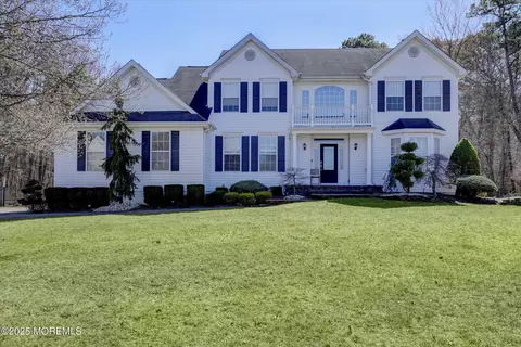 7 Sandpiper Ct, Jackson, NJ 08527