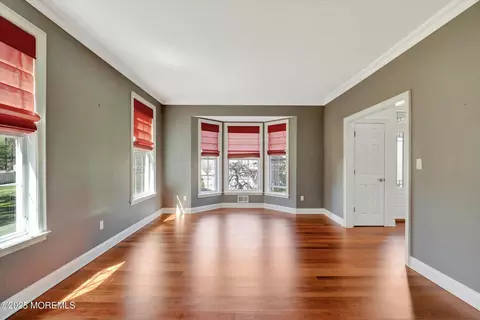 Living - 7 Sandpiper Ct, Jackson, NJ 08527 photo 6 of 7
