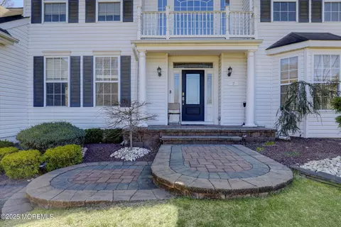 Exterior - 7 Sandpiper Ct, Jackson, NJ 08527 photo 2 of 11