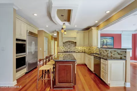 Kitchen - 7 Sandpiper Ct, Jackson, NJ 08527 photo 1 of 4