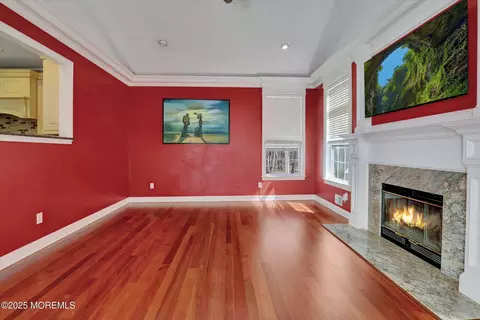 Living - 7 Sandpiper Ct, Jackson, NJ 08527 photo 3 of 7