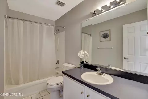 Bath - 7 Sandpiper Ct, Jackson, NJ 08527 photo 5 of 5