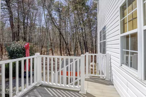 Exterior - 7 Sandpiper Ct, Jackson, NJ 08527 photo 3 of 11