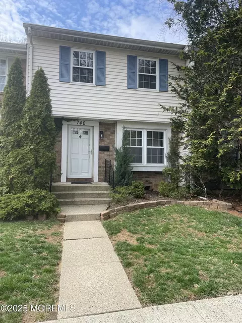 140 Stokes St, Freehold, NJ 07728