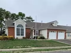 26 Swindon Ct, Toms River, NJ 08757