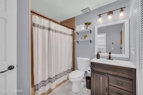 Bath - 107 Daffodil Dr, Jackson, NJ 08527 photo 2 of 2