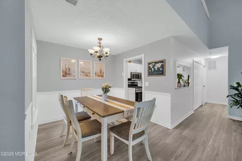 Dining - 107 Daffodil Dr, Jackson, NJ 08527 photo 2 of 4