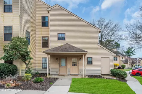 107 Daffodil Dr, Jackson, NJ 08527
