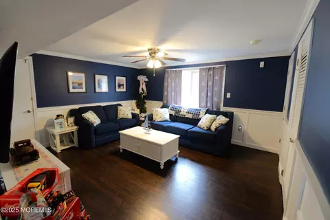11 Dover St, Jackson, NJ 08527 photo 2