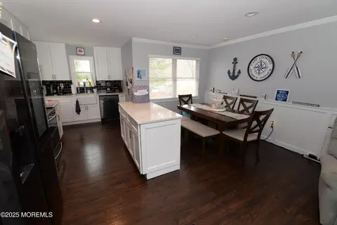 11 Dover St, Jackson, NJ 08527 photo 3