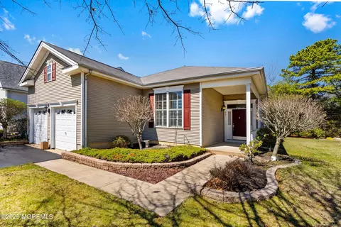 25 Bridgewaters, Barnegat, NJ 08005