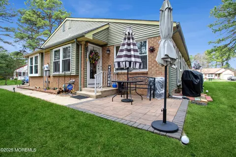 41 Medford Rd # D, Whiting, NJ 08759