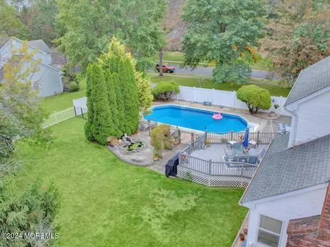 Exterior - 265 Bartley Rd, Jackson, NJ 08527 photo 10 of 16