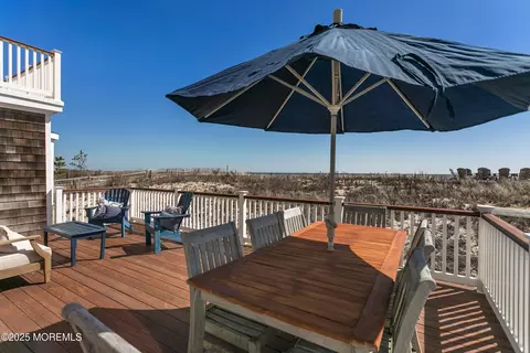 1401 Ocean Ave, Mantoloking, NJ 08738