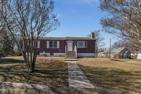 27 Kearney Rd, South Amboy, NJ 08879