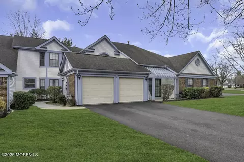 50 Gimbel Pl, Ocean, NJ 07712