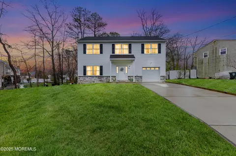 27 Sylvan Blvd, Howell, NJ 07731