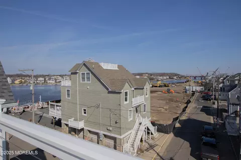 View/Area - 26 Beach St, Sea Bright, NJ 07760 photo 3 of 11