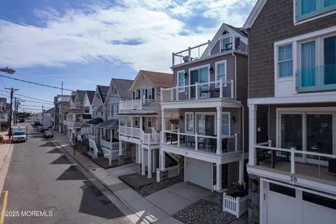 View/Area - 26 Beach St, Sea Bright, NJ 07760 photo 2 of 11