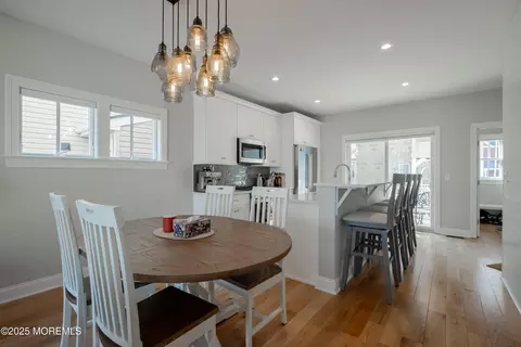Dining - 26 Beach St, Sea Bright, NJ 07760 photo 4 of 4