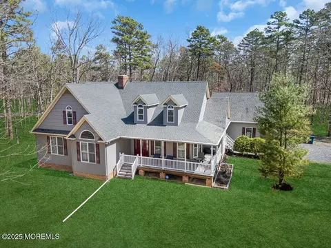 7208 1st Ave, Mays Landing, NJ 08330