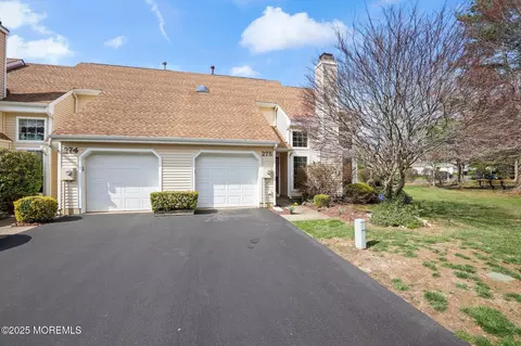 275 Daffodil Dr, Freehold, NJ 07728