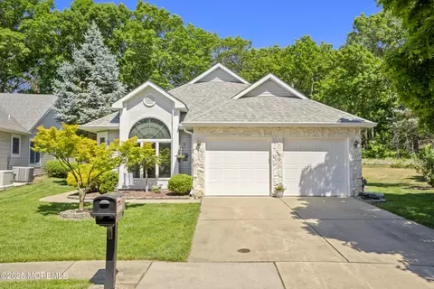 2288 Tomera Pl, Toms River, NJ 08755