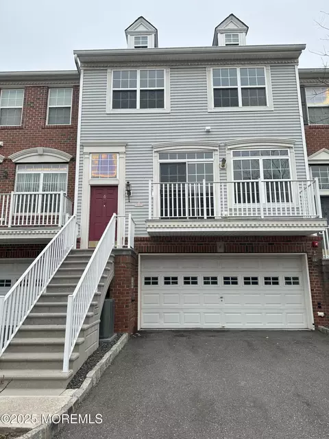 6 Ruby Ct, Jersey City, NJ 07305
